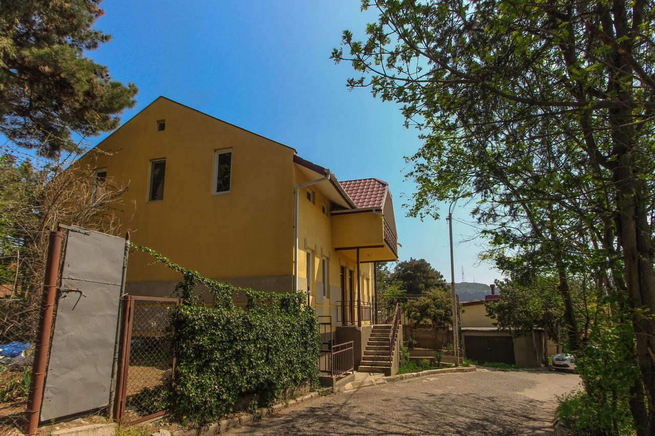 Apartment Gardens 44 Tbilisi ภายนอก รูปภาพ
