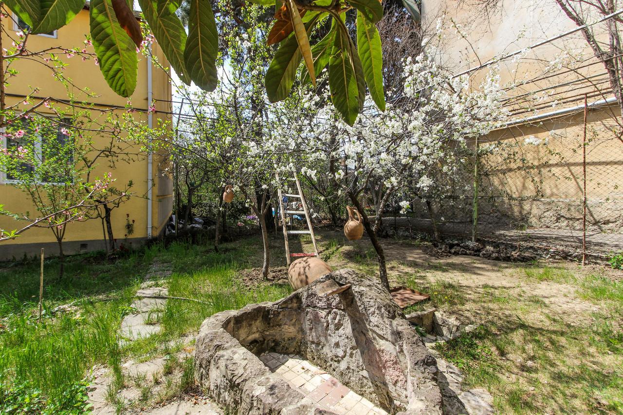 Apartment Gardens 44 Tbilisi ภายนอก รูปภาพ