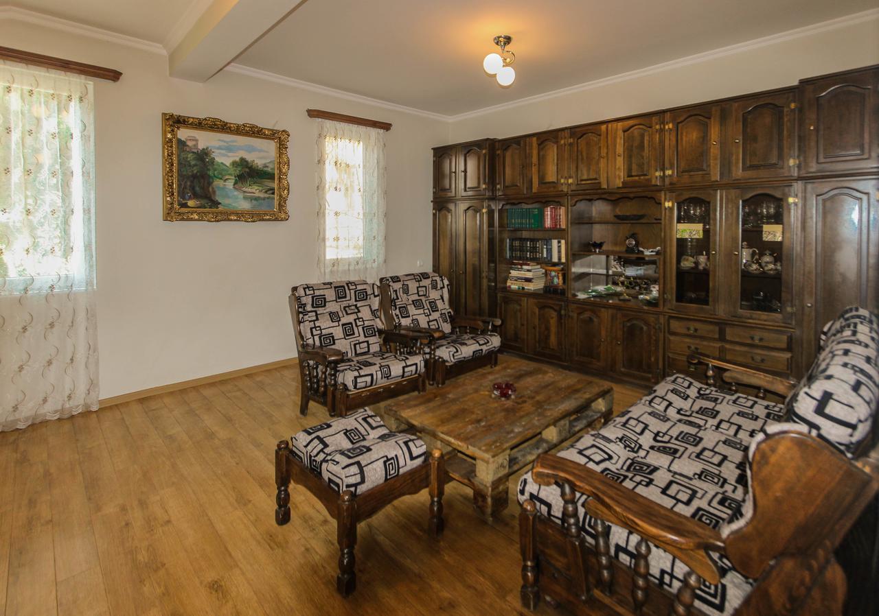 Apartment Gardens 44 Tbilisi ภายนอก รูปภาพ