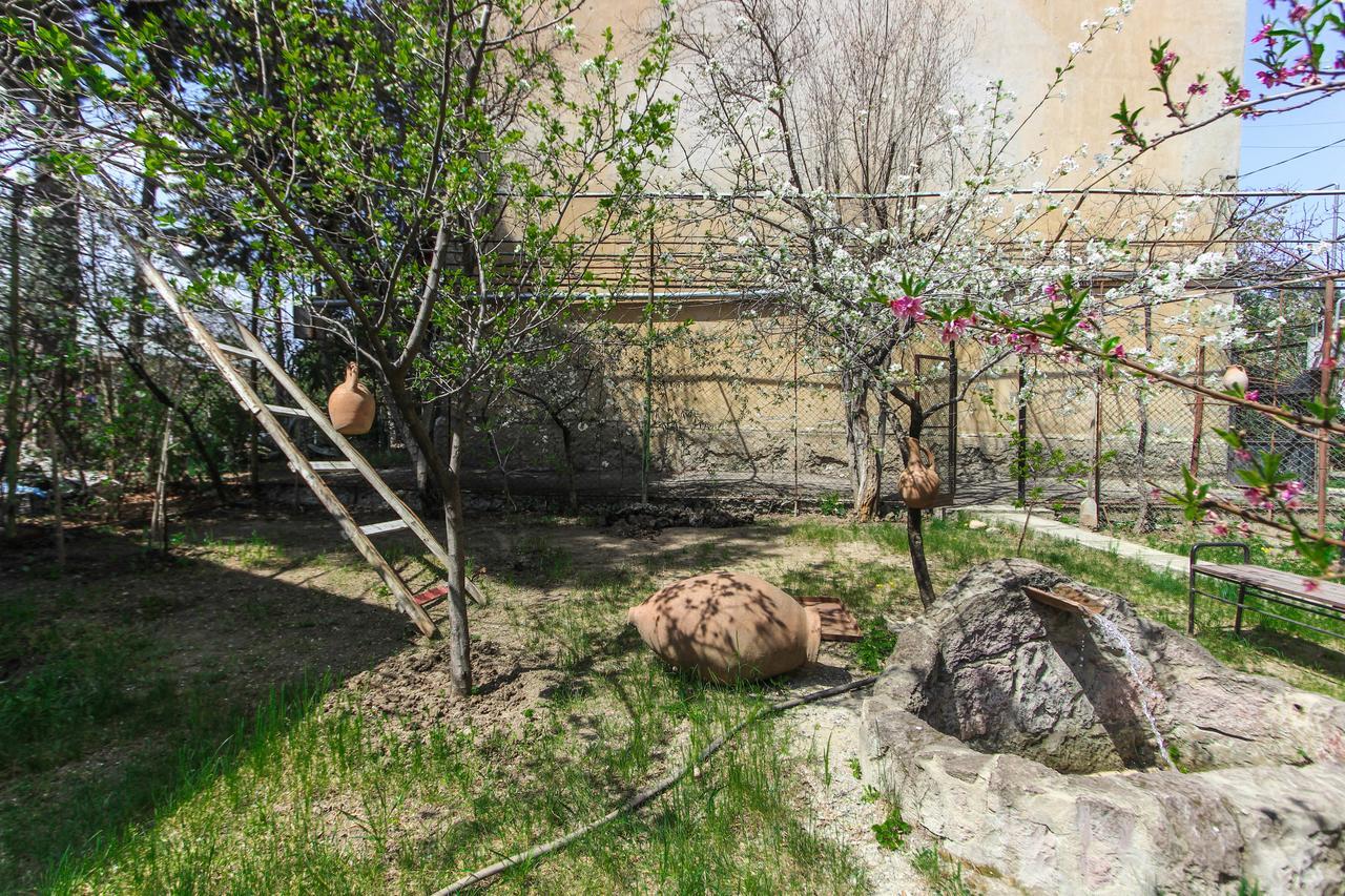 Apartment Gardens 44 Tbilisi ภายนอก รูปภาพ
